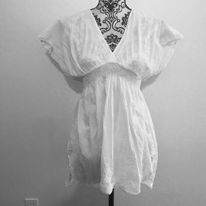 💕 Beautiful White Linen Shirt/Swimsuit Cover-up💕